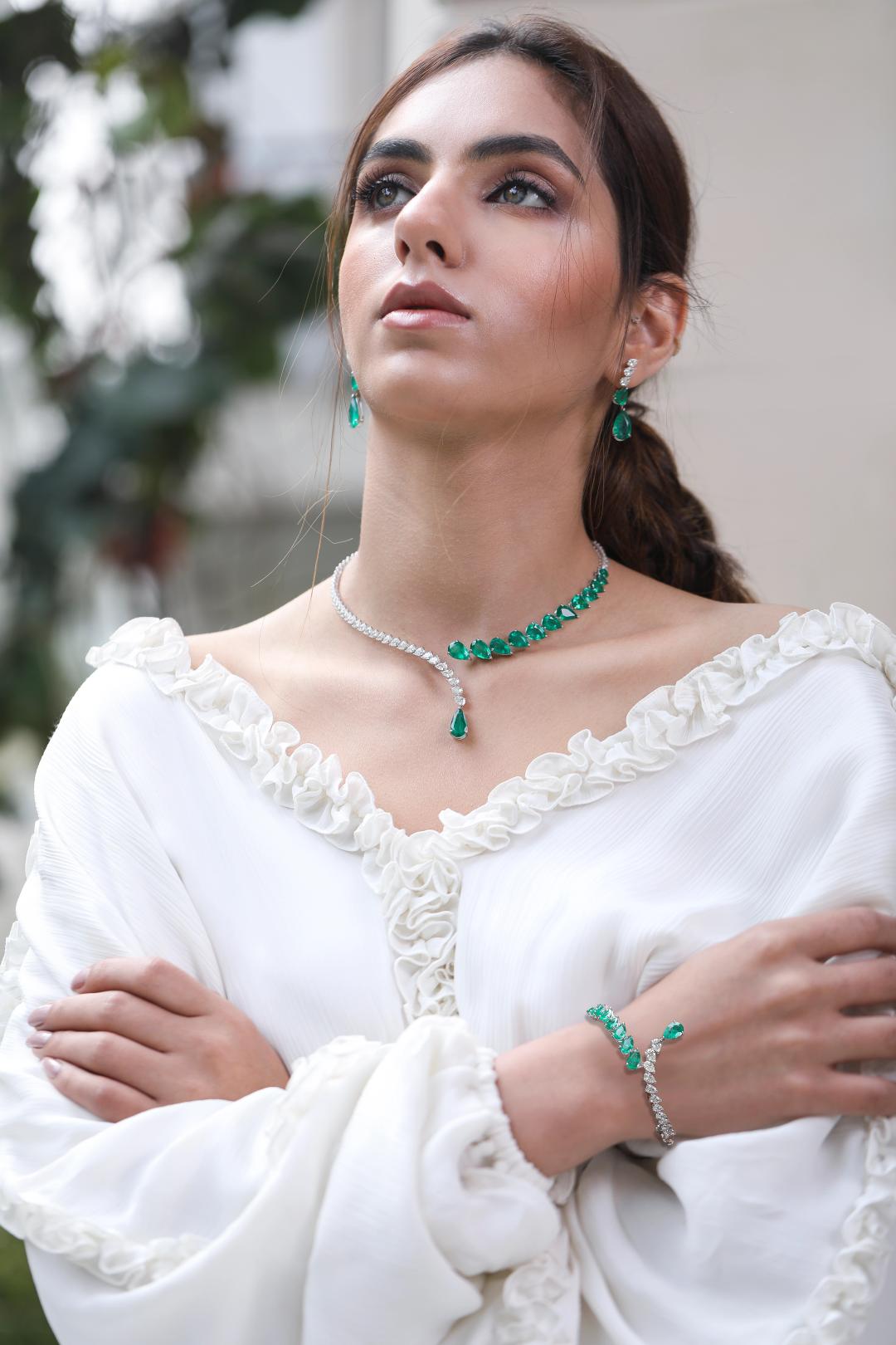 PERA' ZAMBIAN’S EMERALD NECKLACE